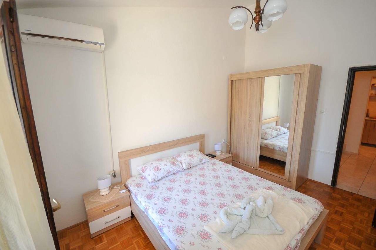 Apartments Kuc Бар Екстер'єр фото