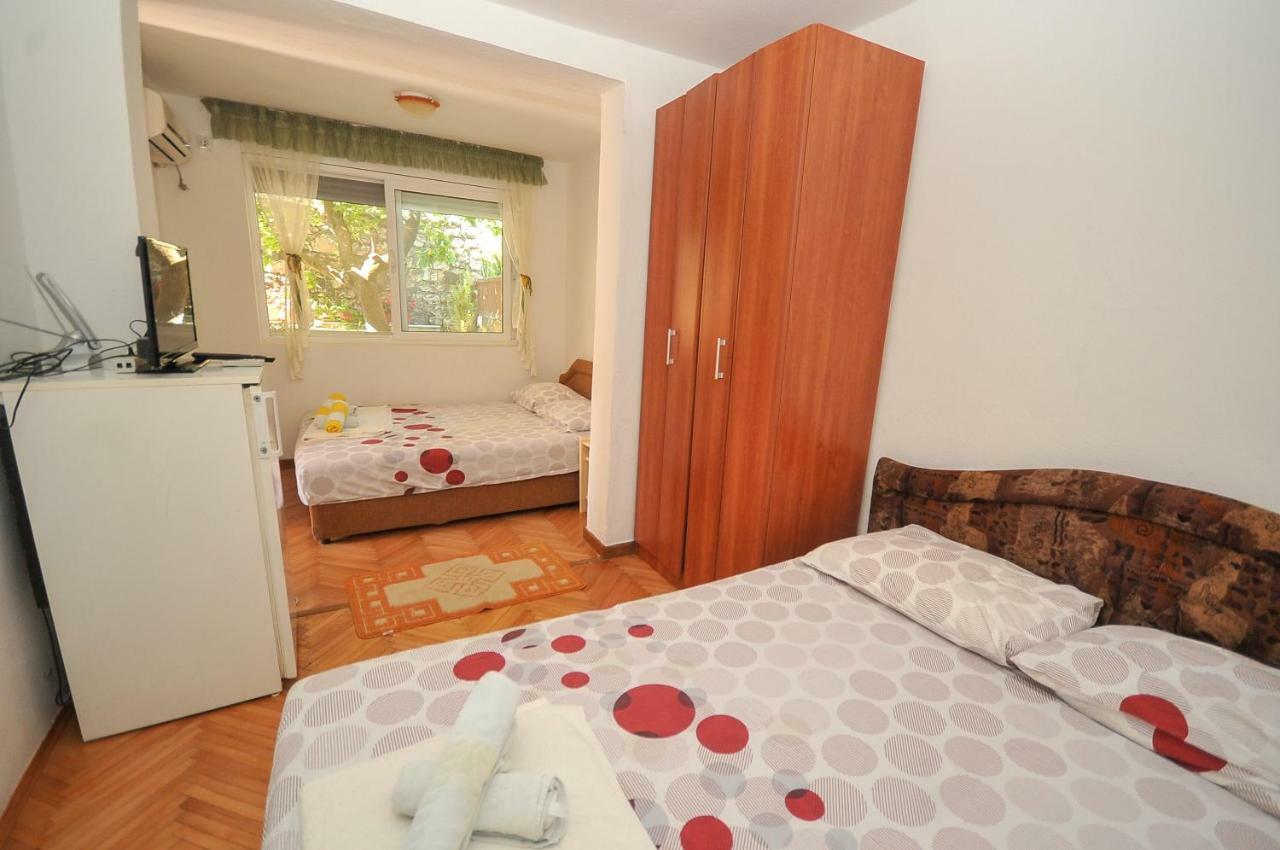 Apartments Kuc Бар Екстер'єр фото